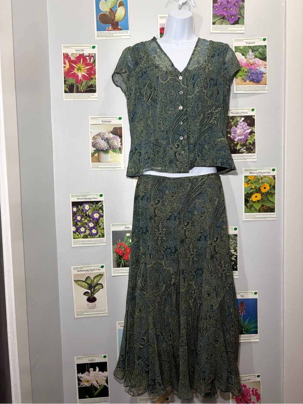 Jones New York Olive Green Paisley Maxi Two-Piece Top and Skirt Set